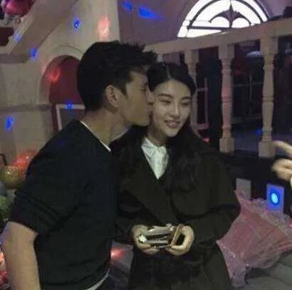 百亿未婚夫否认婚讯