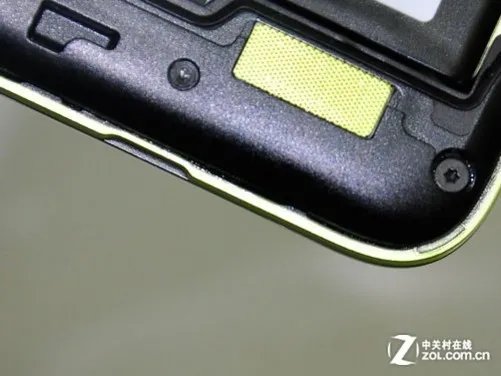 IP67三防+双核 联想乐Phone A660评测