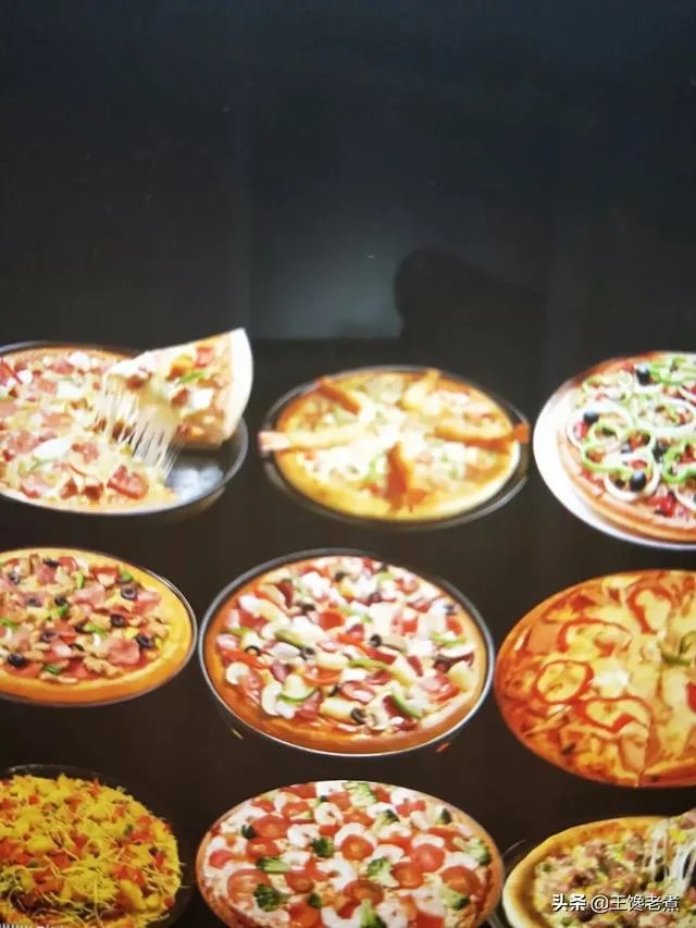 至尊披萨和尊宝比萨哪个好吃?为什么?