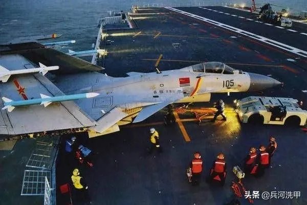 舰载机在航母上起飞的方向