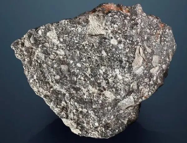 英国在陨石中发现地外水，这代表着什么呢？外星生命真的存在吗？