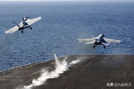 舰载机在航母上起飞的方向