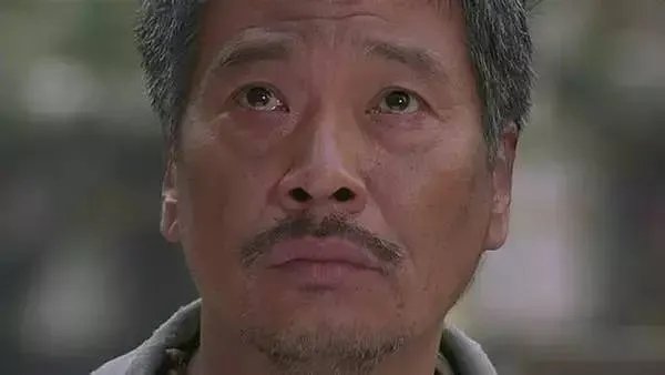 吴孟达曾带一麻袋现金到汶川救助，你欣赏他的品格吗？