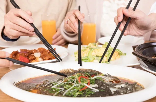 中国人为什么过年吃鱼 过年的时候吃鱼的吉祥寓意