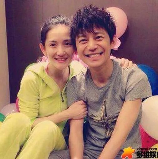 湖南省的两大台柱：汪涵老婆已经公之于众，就是乐乐。但何炅的爱人却一直不知是谁？