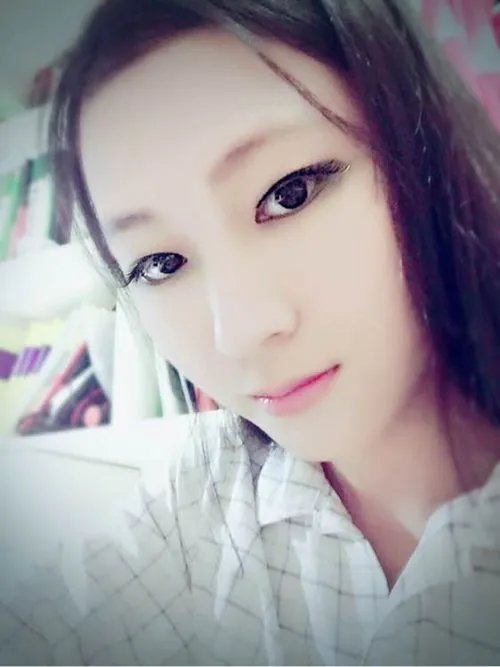 《炫舞浪漫爱》爆照拼颜值 美女玩家挤爆服务器