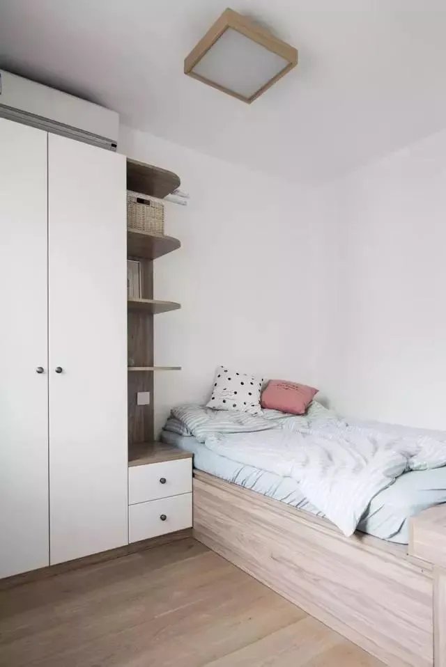 小户型≠蜗居！35款卧室榻榻米设计，太实用了！