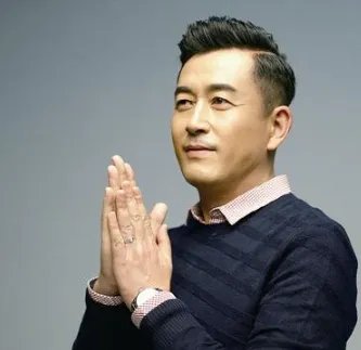 为娶张歆艺丢弃原配，与儿子闹翻的王志飞，后来怎样？