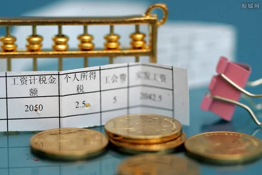 中秋国庆都加班可拿24天的日工资 具体能拿多少钱？