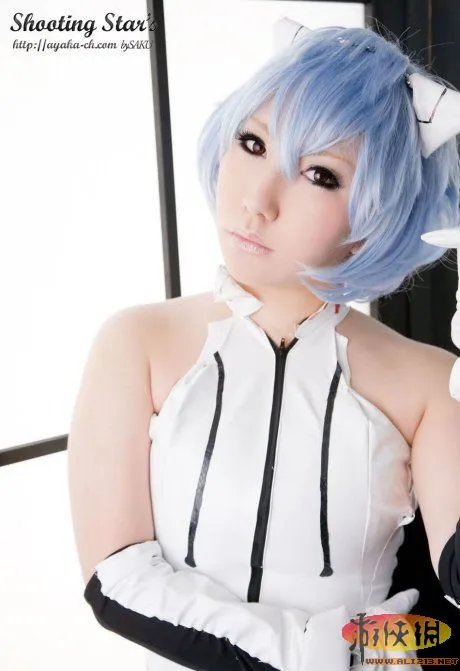 EVA爆乳凌波丽 性感女神让你惊心动魄