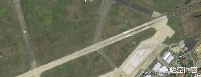 战斗机后轮着地,前轮抬起,如何分辨它是在起飞,还是在降落?