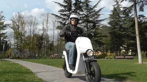 浪漫优雅：感受下来自意大利的ME scooter电动车