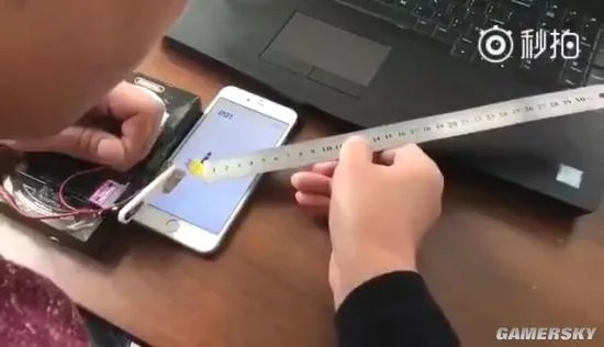 微信跳一跳小游戏惊现“物理外挂” 用法简直绝了