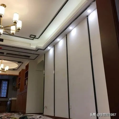 黑钛金一般做什么颜色好看