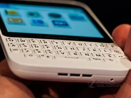 黑莓Q5 长沙促销仅售1299元 可以旧换新