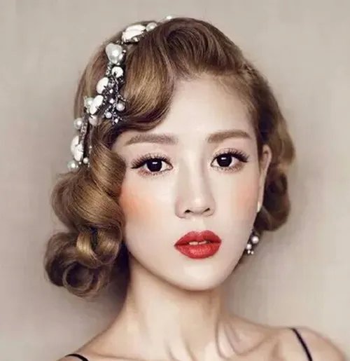 中短发新娘发型图片2017款  中短发新娘发型教程