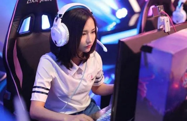 英雄联盟早期主播