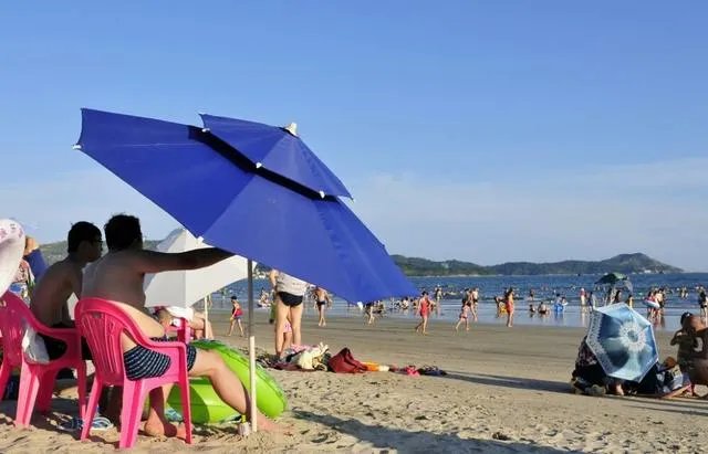 惠州惠东港口镇好不好玩，听说有很多海鲜？