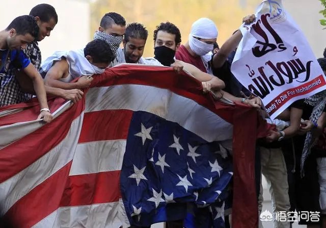 美国驻伊拉克大使馆遭多枚迫击炮弹袭击，伊拉克是要反击了吗？你怎么看？