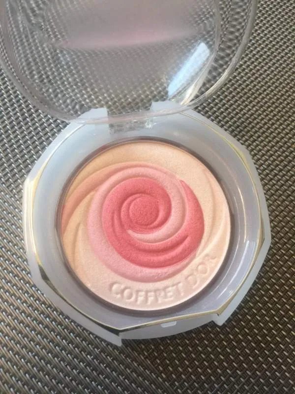 腮红哪个牌子好？