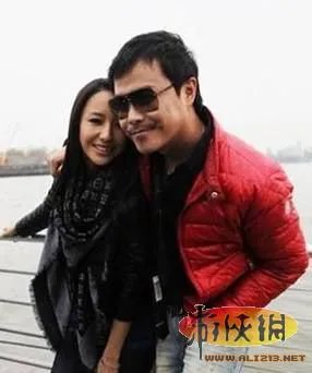 董洁与王大治相恋 盘点征服白富美明星的屌丝们