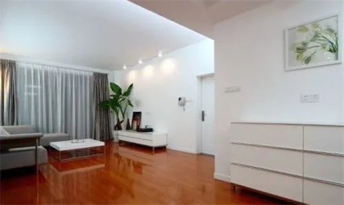 客厅不吊顶装修效果图  简简单单也不失为一种美