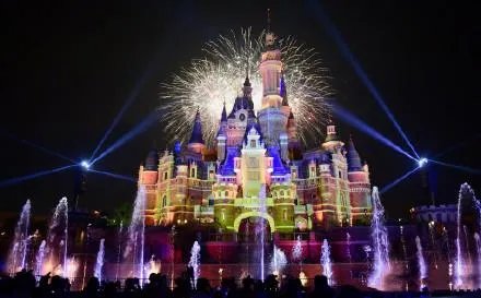 上海在圣诞节一般会举办哪些大型活动？