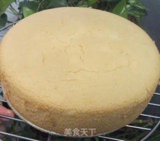 戚风蛋糕（用料简单，超级膨松）