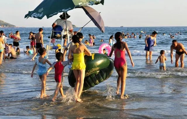 惠州惠东港口镇好不好玩，听说有很多海鲜？