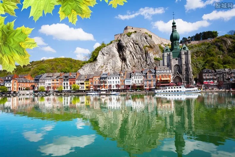 圣母院将不开放 巴黎圣母院预计什么时候开放？