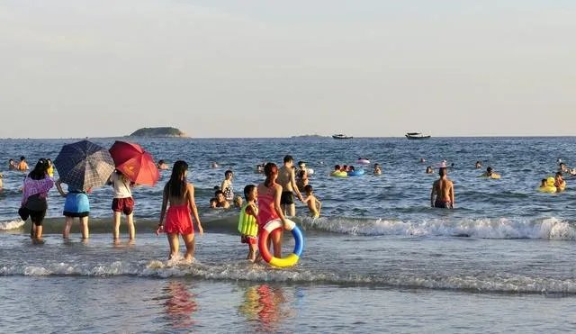 惠州惠东港口镇好不好玩，听说有很多海鲜？