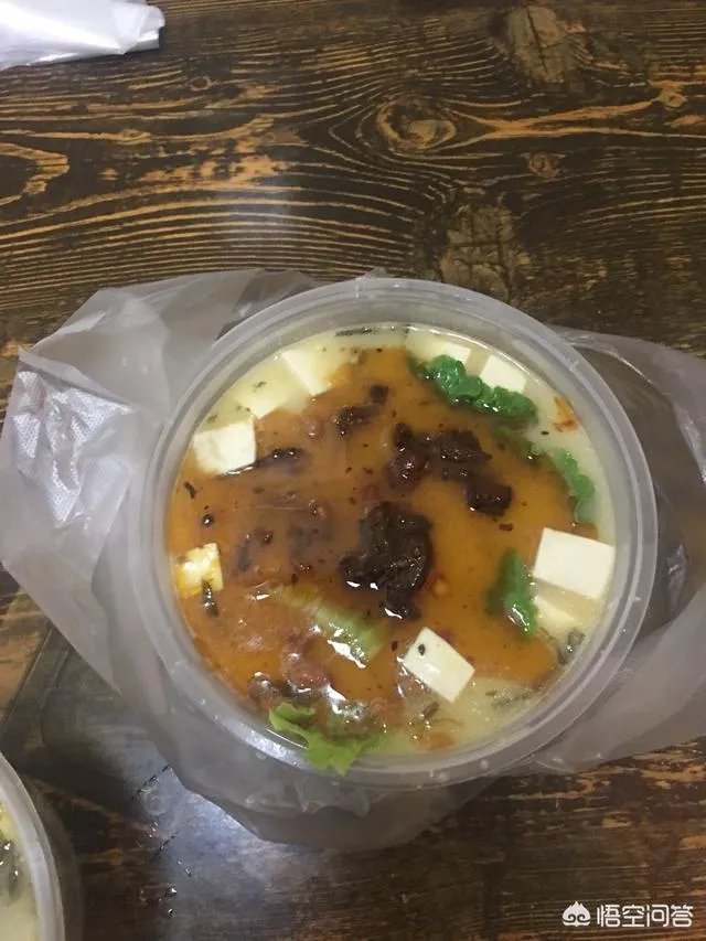 想做小吃生意,是加盟好还是去小吃培训机构学好呢?