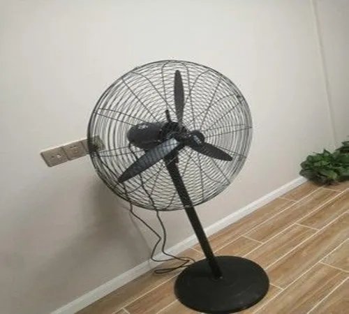 工业电风扇怎么不摇头