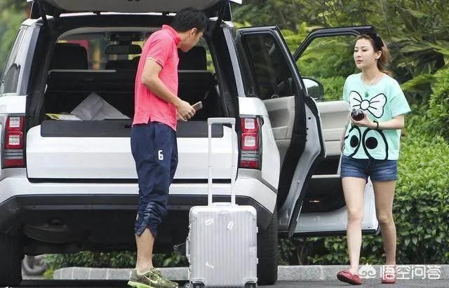 冯潇霆会离开广州恒大返回大连一方吗?