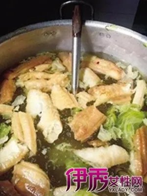 高校食堂现冰镇麻辣烫