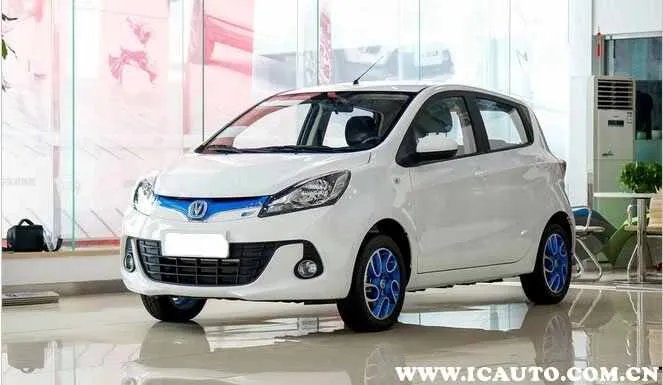 两厢车推荐5到8万女士自动挡