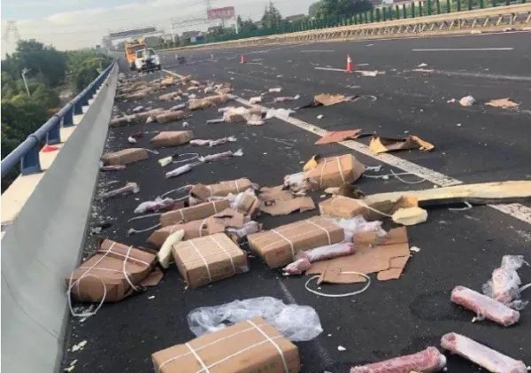 哄抢猪肉价值超三千或面临3年以下刑责,处罚是不是太重?