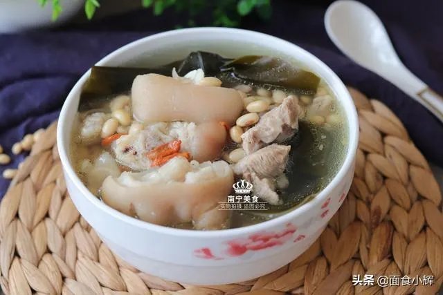 电饭煲能够煲压猪蹄吗？知道的能不能把过程写出来？