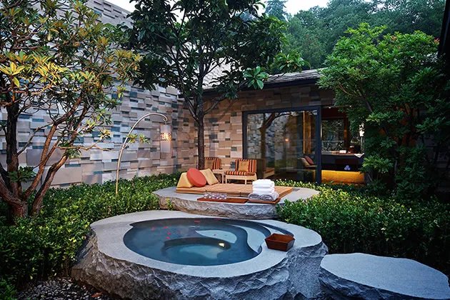 温泉泳衣可以用来游泳吗 温泉泳衣和普通泳衣的区别