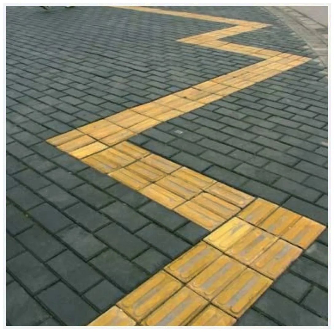 内蒙150米盲道被改成十八弯,为了美观就可以这么做吗?