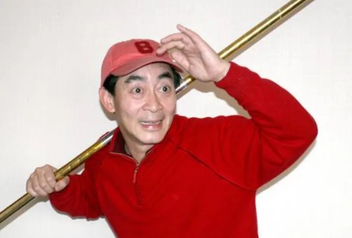 六小龄童与妻子结婚32周年,两人是怎样保持恩爱状态的?