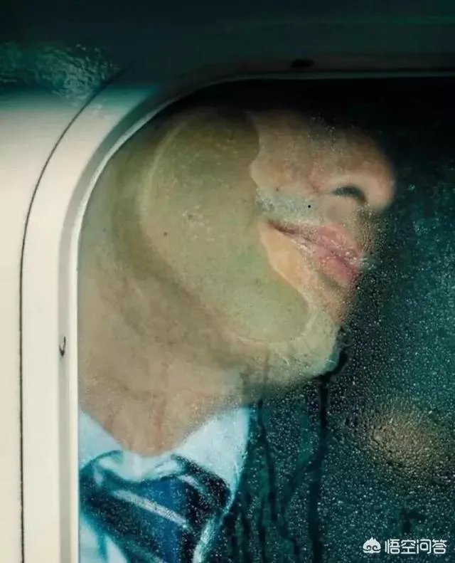 有哪些擅长以地铁为场景拍照的摄影师？