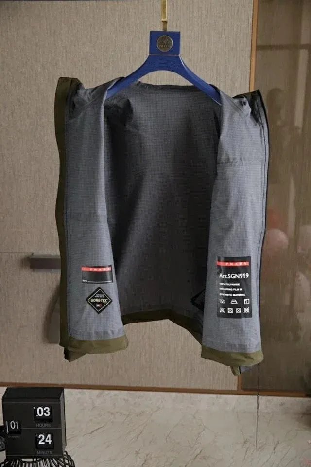 普拉达的服装风格是什么？