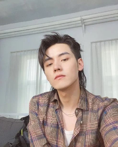 任豪为不当言论道歉，深刻认识自身的无知，你们觉得他事业会受到影响吗？