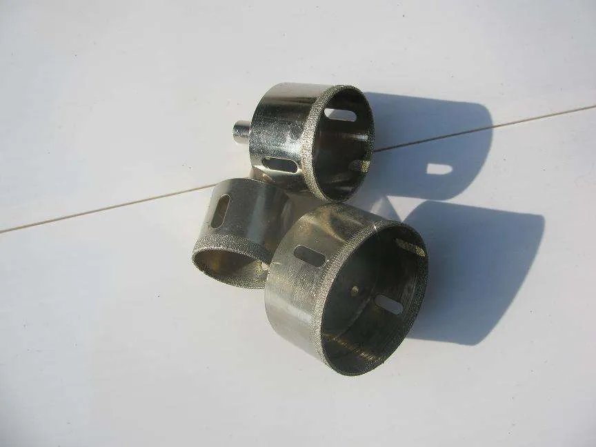 玻璃打孔怎么打