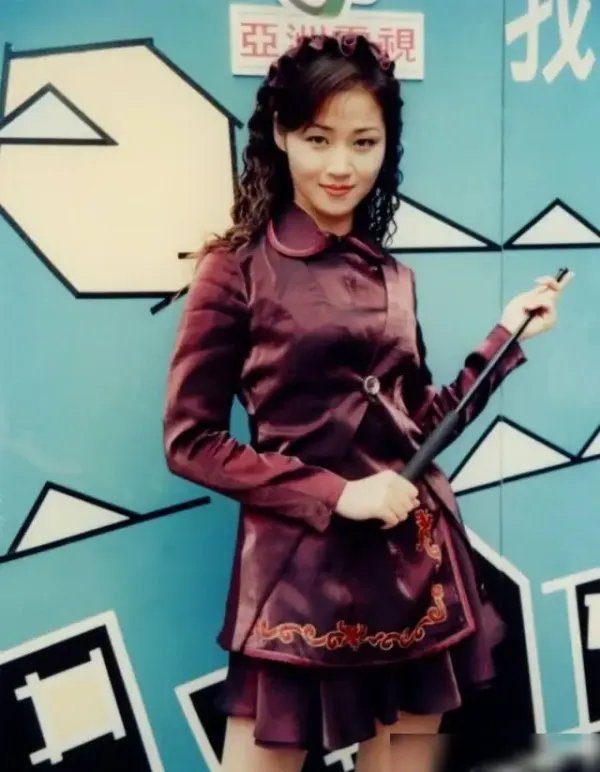 万绮雯近况曝光，她是何时离开演艺圈的？她之前饰演过哪些经典的角色？