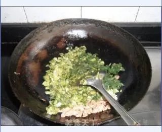 雪里红（雪菜）炒肉丝