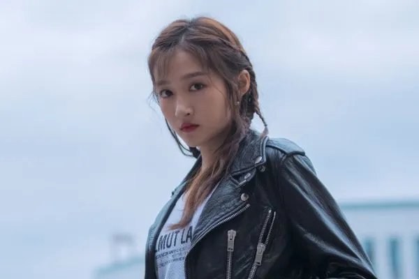 网友戏称“京城格格”，童星关晓彤的家世真的如此显赫？