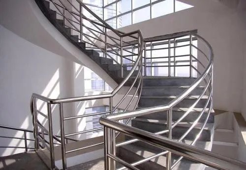 不锈钢楼梯扶手价格 不锈钢扶手如何保养