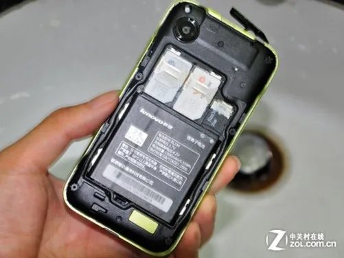 IP67三防+双核 联想乐Phone A660评测